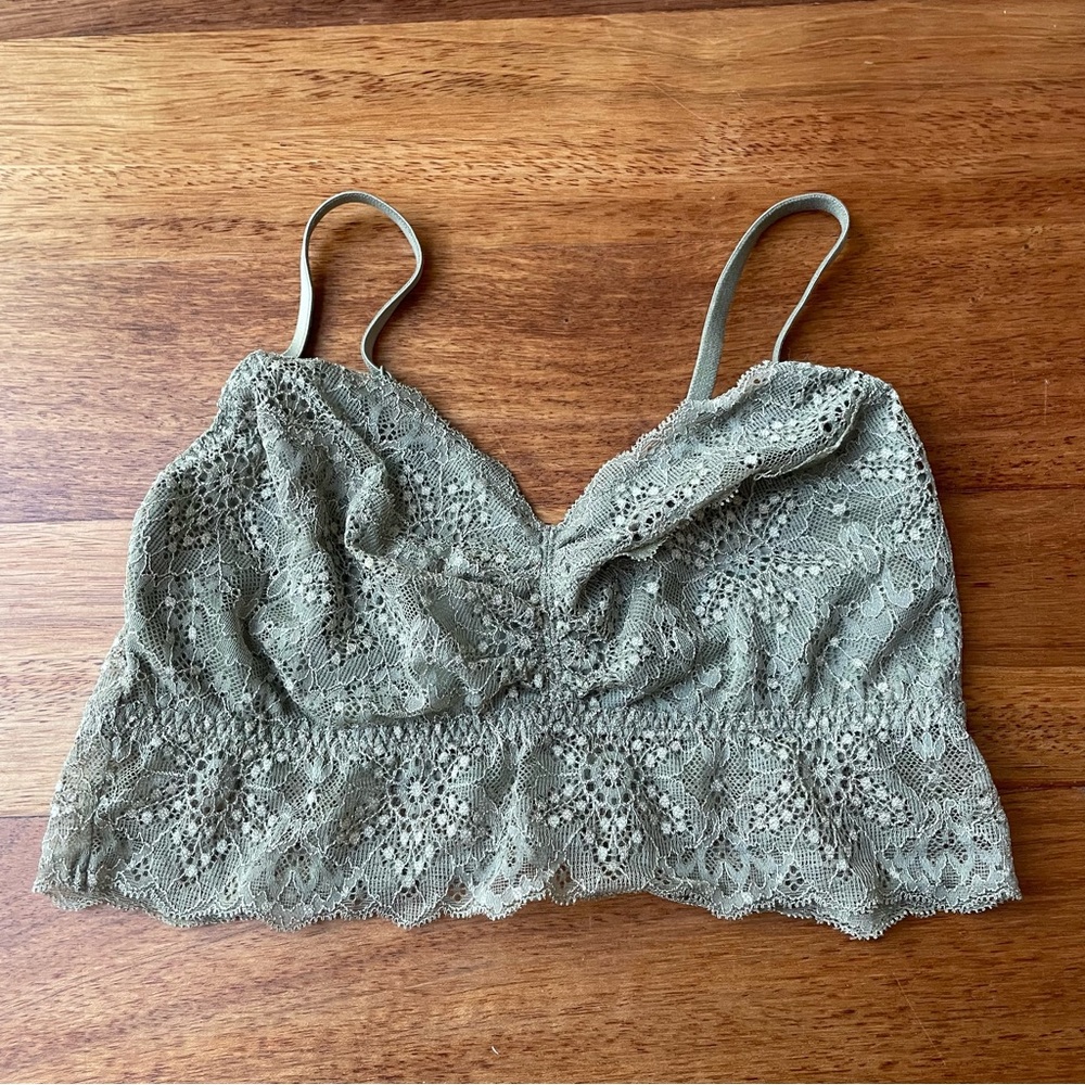 Victoria's Secret Floral Lace Bralette in Soft Sage Green with Adjustable Straps